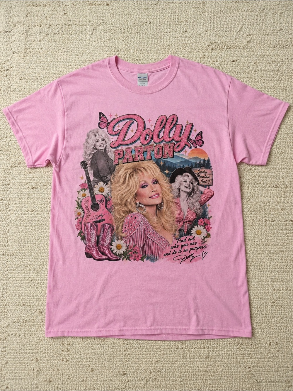 Dolly Parton Memorial Queen Of Hearts Country Music T-shirt